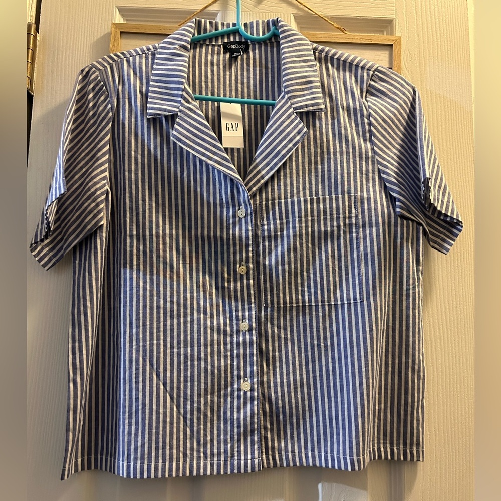 GAP Navy and White Striped Button-Up Shirt